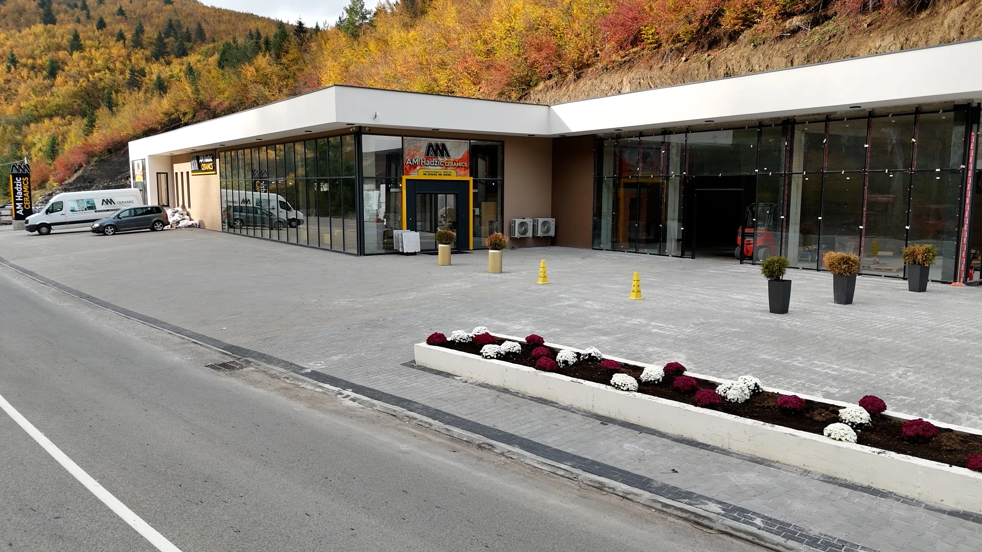 AM Keramika — poslovnica